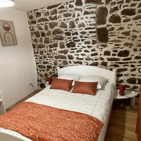 Holiday home L Entre-deux-gites A Saint-marcan-baie Du Mont-saint-michel Saint-Marcan